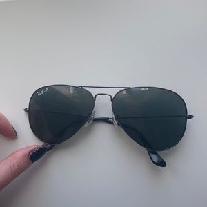 Black Polarized Ray-Ban Aviators